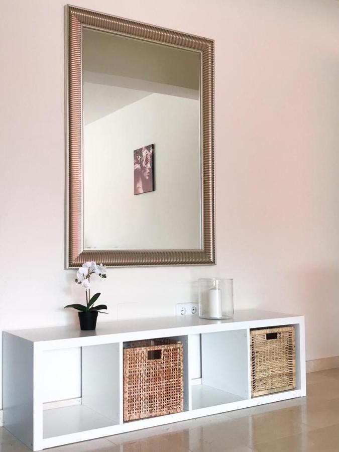 Carihuela Beach Suite Apartment Torremolinos Bagian luar foto
